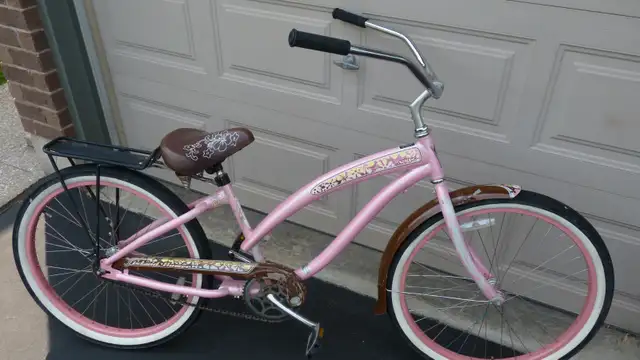 Ladies Cruiser Bicycle