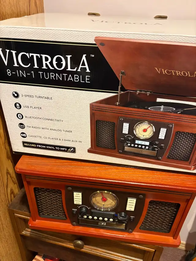 Victrola 8 in 1 turntable