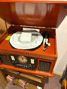 Victrola 8 in 1 turntable - Photo 3