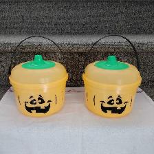 2 citrouilles à bonbons vintage - McDonald’s 1993