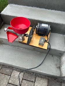 TOMATO CRUSHER MACHINE