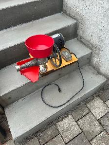 TOMATO CRUSHER MACHINE - Photo 2