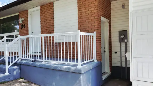 FREE 1 MONTH RENT! Furnished Student Rental – Near CC, UW & WLU
