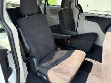 2014 Dodge Grand Caravan SXT Sto'N'Go & PASSENGER LOADED NICE! - Photo 5