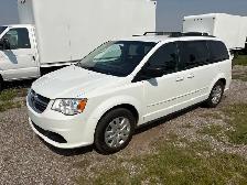 2014 Dodge Grand Caravan SXT Sto'N'Go & PASSENGER LOADED NICE! - Photo 10