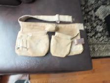 Carpenter tool belt apron pouch