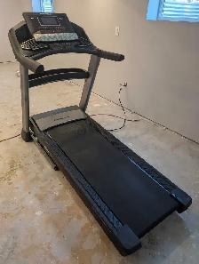 Treadmill Free - Nordic Track Elite 900 (see description)