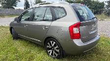 2011 Kia Rondo EX - Photo 6
