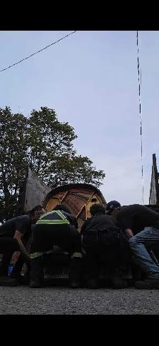 piano removal - Photo 2