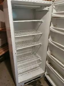 Large Kenmore Upright deep Freezer - Photo 2