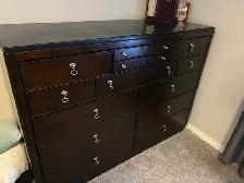 Kincaid solid wood 13 drawer dresser w/marble top - Photo 2
