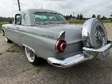 1956 Ford Thunderbird - Photo 4