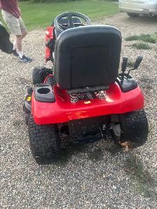 Troy Built Riding Mower - Photo 2