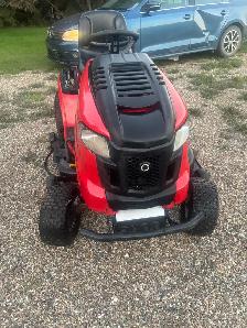 Troy Built Riding Mower - Photo 4