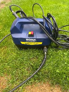 RONA ELECTRIC PRESSURE WASHER