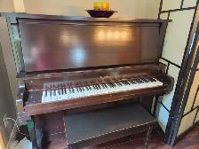 Piano Brun Foncé
