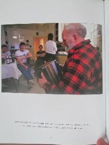 Newfoundland, Journey Into A Lost Nation – 2004 HC - Photo 4