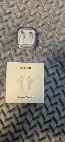 Samsung Galaxy Buds 4 White - Photo 5