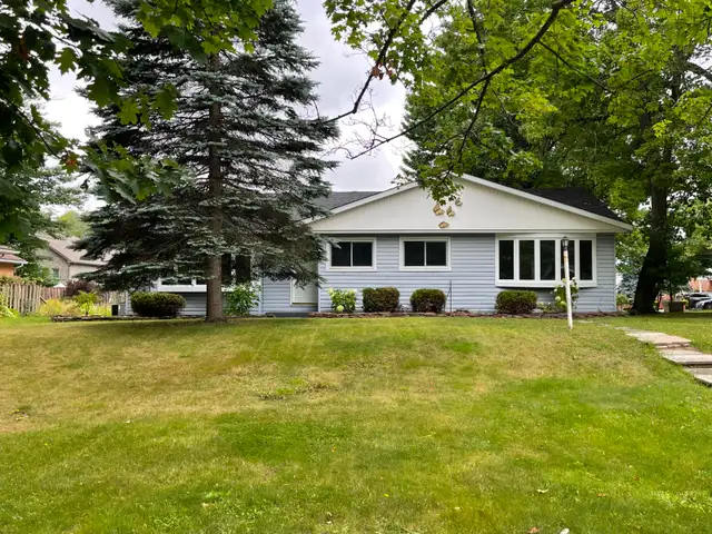 Spacious 5-bed, 2 Bath Family Home - Steps from Bellevue Park