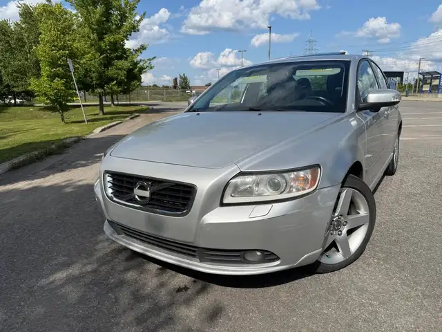 2011 Volvo S40 2011 VOLVO S40 , AUTOMATIQUE  , 4 CYLINDRES  , TO
