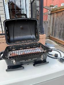 Portable Bbq. And Bbq Cover for a large Bbq - Photo 3