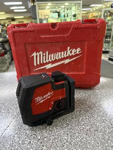 Milwaukee 3521 USB Green Cross Line Level Kit With Case