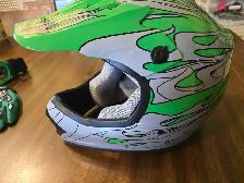 kids medium DOT ATV/Motorcross/motorcycle helmet - Photo 5