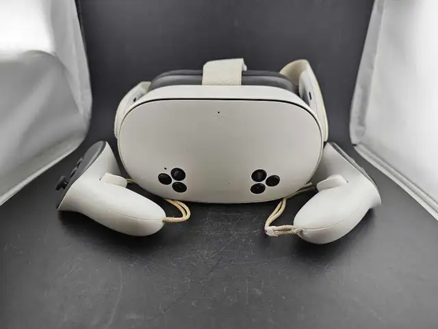 Meta Quest 3S 128GB VR Headset