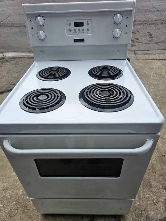 Frdgdair  stove 24'
