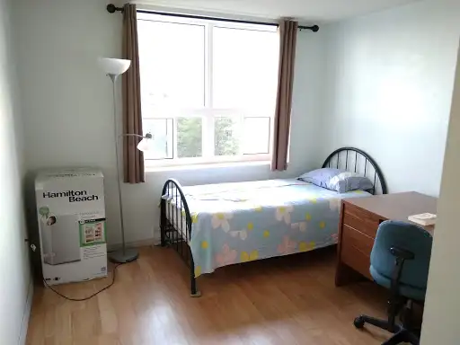 Step 2min to Fanshawe, Private room available 13th Aug.$695