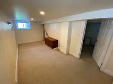 10-Minute Walk to McMaster, Room for Rent - Photo 3