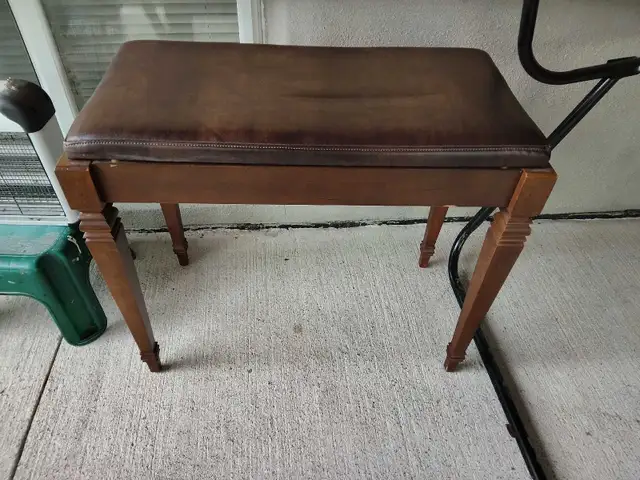 piano Bench