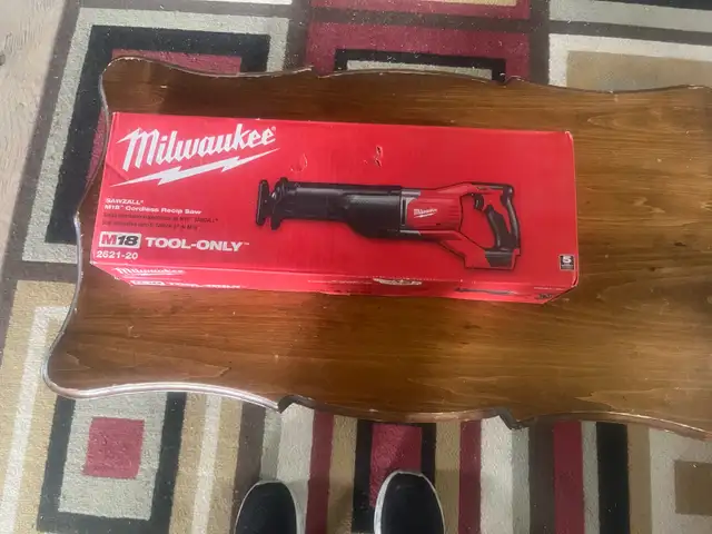 Milwaukee M1 18 saws all
