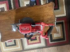 Milwaukee M1 18 worm gear saw - Photo 2