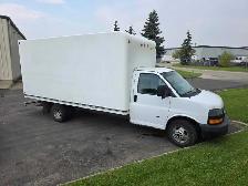 2018 GMC Savana 3500 cutaway cube van