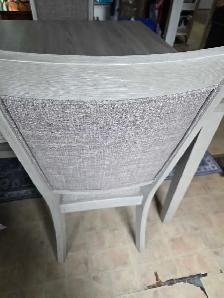 Dining room table - Photo 2