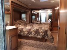 5th wheel travel trailer - Photo 5
