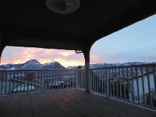 HUGE RENTAL PROPERTY ! PANORAMIC VIEWS! SPACIOUS HOME - Photo 2