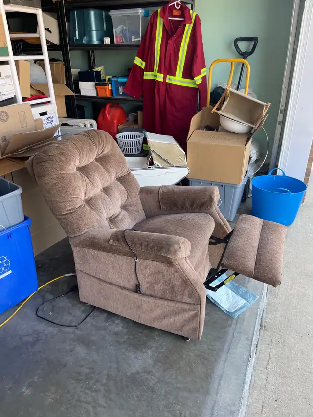 Lift chair