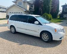 2014 Town Country - Photo 3