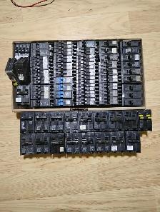Plus de 3000 breaker pour tous les model de panneau toute garant - Photo 6