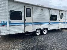 Fleetwood prowler camper - Photo 2