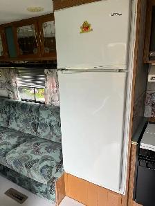 Fleetwood prowler camper - Photo 6