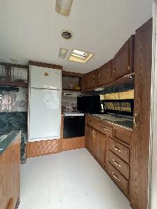 Fleetwood prowler camper - Photo 8