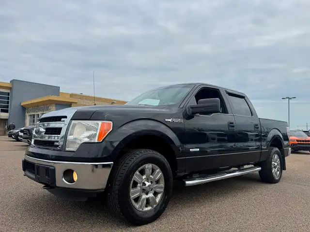 2014 Ford F-150 CREW CAB - CLEAN CAR FAX - NEW BRAKES