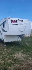 2006 Topaz 28' Fifth Wheel - Photo 2