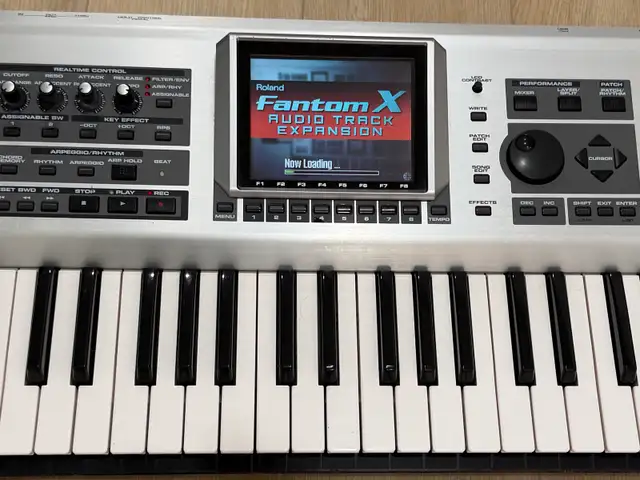 Roland Fantom X6 Synth