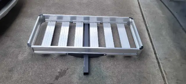 Hitch basket cargo