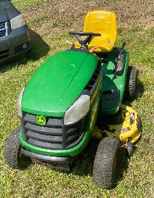 John Deere riding lawnmower model D120 42" deck  21 HP, 540cc
