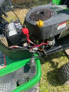 John Deere riding lawnmower model D120 42" deck  21 HP, 540cc - Photo 3